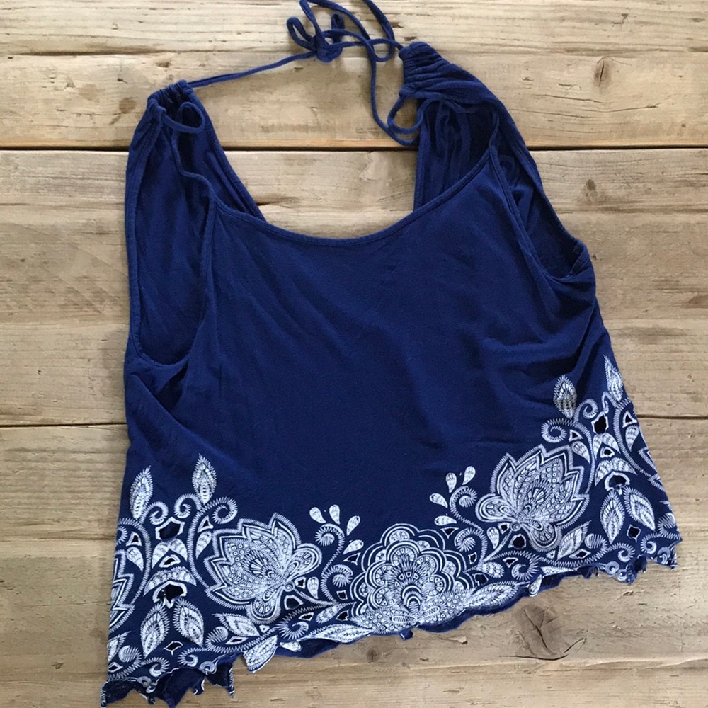 Blue tank with white lace print